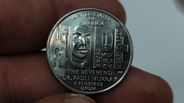 Монеты стран мира,  стоимость каждой в рублях