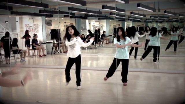 Money Make Her Smile - Bruno Mars (Dance)(Move with Passion) смотреть онлайн