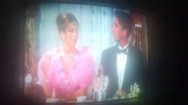 НЛО TV - серіал "Друзі", фрагмент 48 серії (1996) [28.01.2022] №11 смотреть онлайн