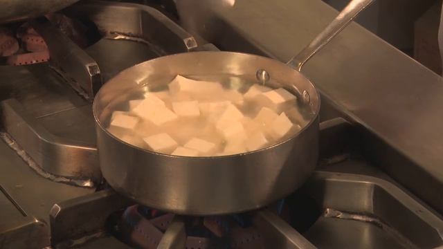 【Asian Kitchen】Spicy Fish Fillet and Mapo Tofu смотреть онлайн