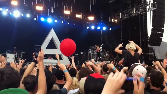 HD - The Kill - 30 Seconds To Mars @ Soundwave Festival Sydney 2011 смотреть онлайн