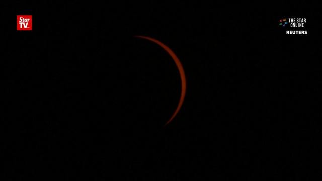 Total solar eclipse dazzles spectators across U.S.