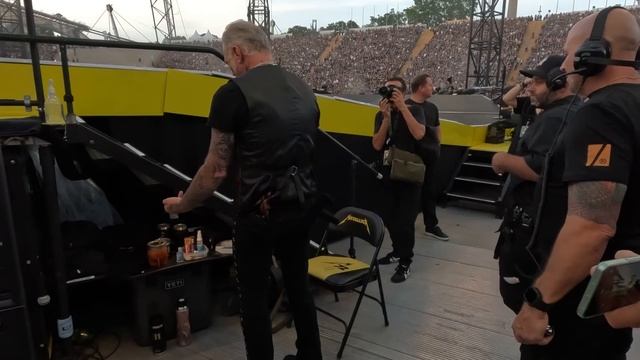 Metallica - Intro / James Hetfield (Munich, Germany - May 26, 2024) смотреть онлайн