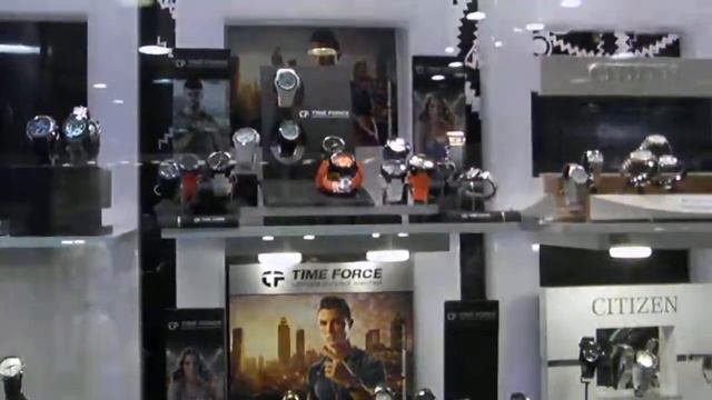 Zeppelin Watch en Comercial Arenal смотреть онлайн