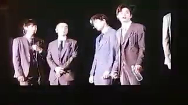 Kai is crying in EXOLUXION concert