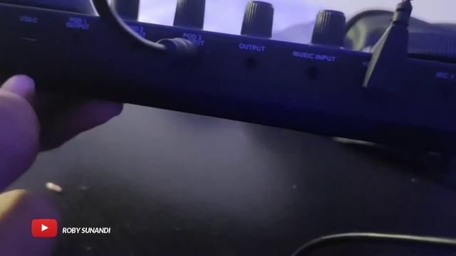 MAONOCASTER AU AM 200 TUTORIAL CARA PAKAI UNTUK LIVE AKUSTIK DAN KARAOKE LIVE. смотреть онлайн