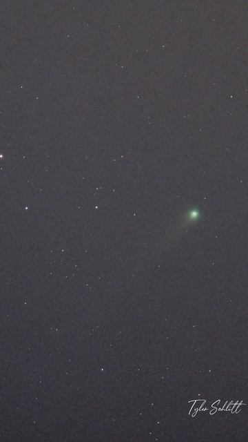 12P/Pons-Brooks lapse with visible tail #comet #devilcomet #space #timelapse смотреть онлайн