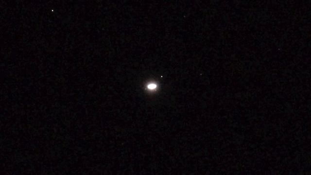 土星の衛星 動画と静止画 Satellites of the Saturn  2013/04/13 смотреть онлайн