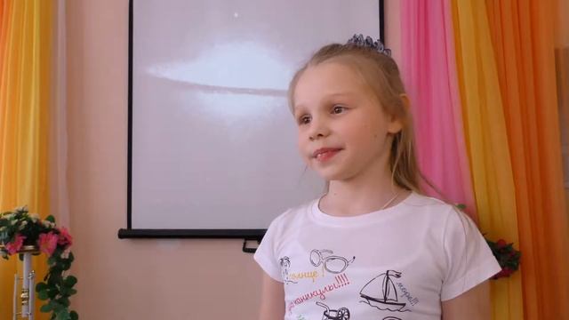 Ребенок из детского сада рассказывает о космосе. [Гагаринский урок] смотреть онлайн