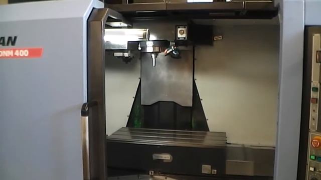 DOOSAN VERTICAL MACHINING CENTER, MODEL DNM 400 смотреть онлайн