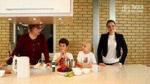 На кухне с директором. Выпуск 12. Блинчики с начинкой.