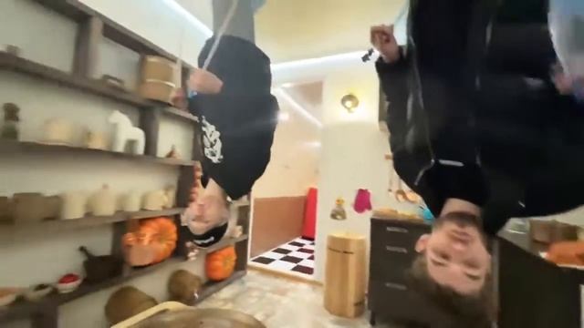 ХАЗЯЕВА В КОСМОСЕ |ПАРАДЕЕВИЧ, КУЕРТОВ И ПЛОХОЙ ПАРЕНЬ ИРЛ смотреть онлайн