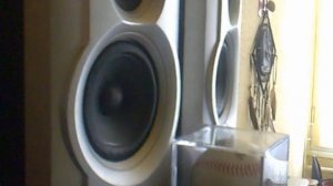 Yamaha RX-V 363 vs. Kenwood center LS-M31.mp4