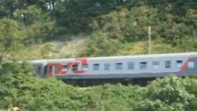 2ЭС4К с пассажирским мимо п. Аше. смотреть онлайн