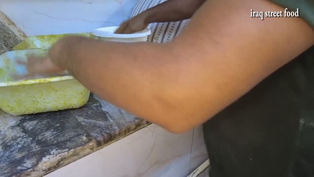 How to Make Iraqi Bread in Street Food смотреть онлайн