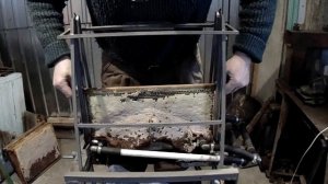 станок для распечатывание медовых сотов.видео 2