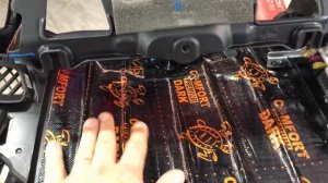 Kia Optima вибро-шумоизоляция торпедо, усиление пластика, антискрип обработка, шумка моторного щита.