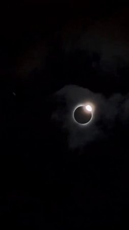 2024 /04/08 Solar Eclipse in leaminton Seacliff Ontario Canada (Diamond Ring)