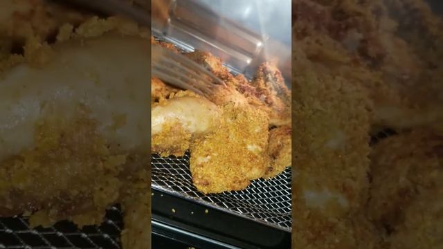 How I make Crispy delicious shake and bake chicken in a air fryer #short