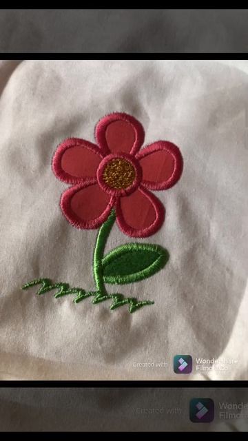 Embroidery using the Singer Futura XL-400 sewing machine..#shorts#COMPUTERIZED Designs. 24/12/2021 смотреть онлайн