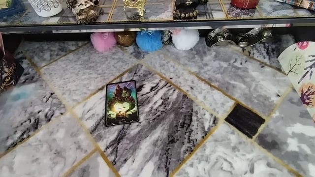 ⚜️😶🌫️ КТО ПЫТАЕТСЯ ИСПОДТИШКА ВСТАВЛЯТЬ ПАЛКИ В КОЛЁСА?! #магия #tarot #magic #враг #бумеранг смотреть онлайн