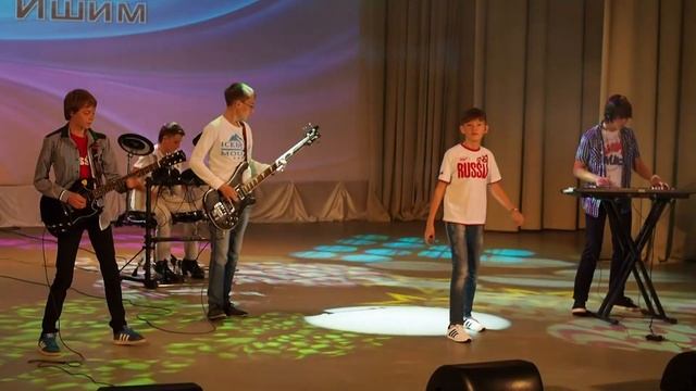 группа Робинзон. Казанка. За моим окном и летний вечер смотреть онлайн