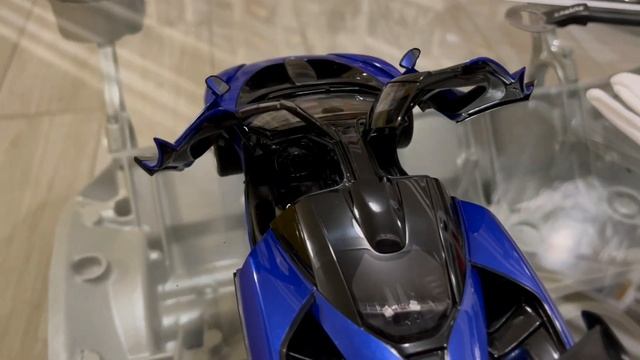 1/18 AUTOart McLaren Senna смотреть онлайн