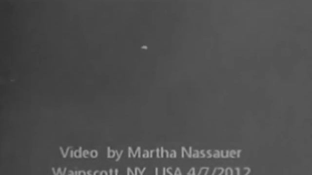 НЛО в виде пончика в Нью-Йорке смотреть онлайн