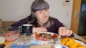 ГЕРМАНИЯ 🇩🇪 УКРАИНСКИЕ 🇺🇦БЕЖЕНЦЫ. СЕГОДНЯ 🥩МЯСА,БЕЗ РЫБЫ 🍤И КОТЛЕТ🍖/
