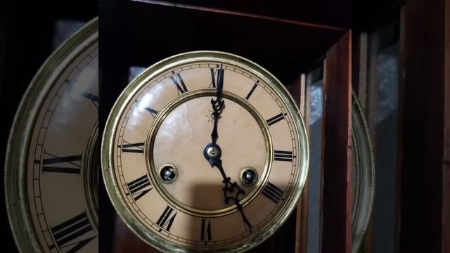 Junghans B09 118 History Wanduhr Regulator Pendeluhr Wong / Historico Junghans B09 118 D' 1890 смотреть онлайн