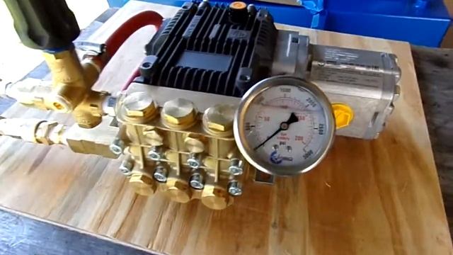 Annovi Reverberi AR-HYD-RK1520 Hydraulics Water Pressure Pump for Heavy Equipment смотреть онлайн