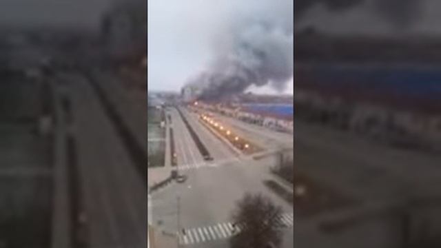 Горит рынок Рамзана Кадырова "Беркат". Грозный 4.12.2014 смотреть онлайн