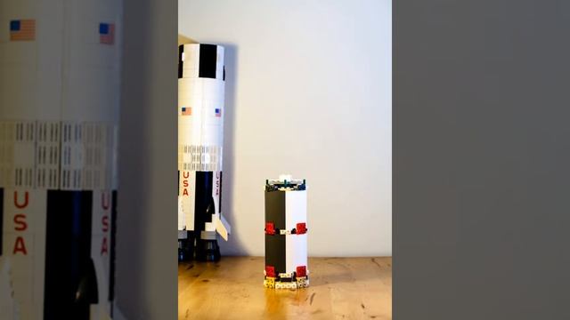 Lego NASA Saturn V stop motion build смотреть онлайн