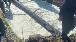 Заезд на участок с тремя плитами