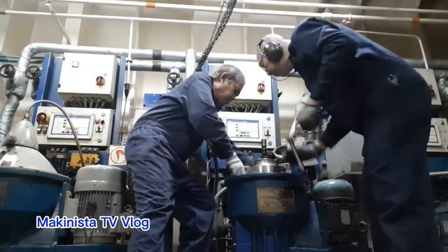 Overhauling M.E. L.O. Purifier(Alfa Laval) смотреть онлайн
