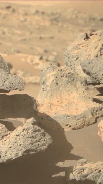 🗿Bizarre rocks on Mars - NASA's Perseverance Mars Rover Sol 240 #shorts смотреть онлайн