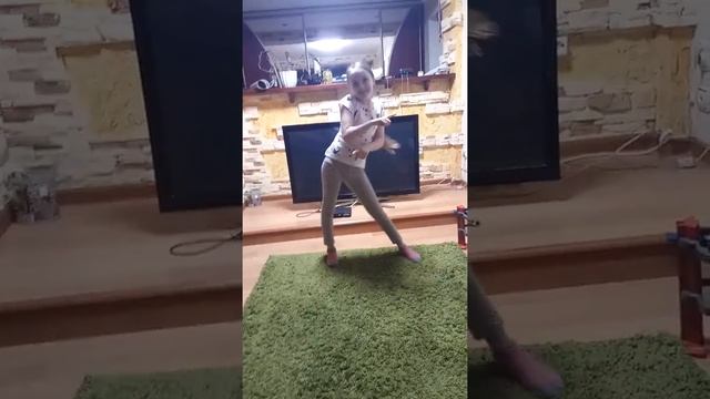 Танец от Мисс Алисс под песню чикичики смотреть онлайн