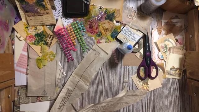 Napkins & sewing patterns make beautiful journal embellishments. смотреть онлайн