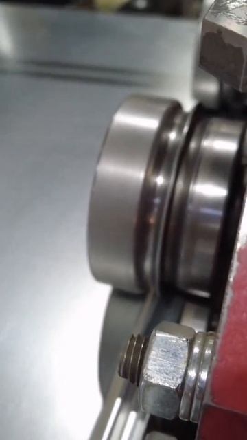 Прокатный станок катает замок смотреть онлайн