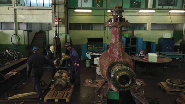 The Shuttle Tanker DAN SABIA at LISNAVE смотреть онлайн