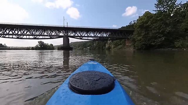 Point 65 Mercury GTX zu Berg an der Eisenbahnbrücke Mariaort смотреть онлайн
