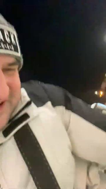 Самая большая ледяная горка в Уфе смотреть онлайн