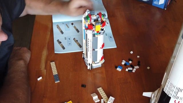 Lego Saturn 5 Rocket - Part 4 смотреть онлайн