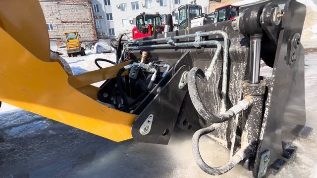 Как поменять навесное оборудование. Удобно и просто! смотреть онлайн