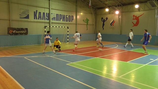 21 тур "Сатурн" - "Триумф" 1 тайм смотреть онлайн