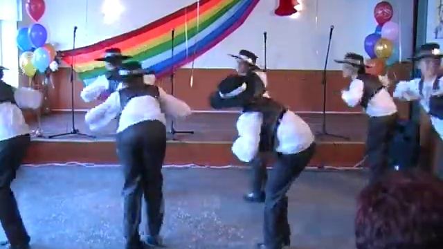 танец 1 04 11 смотреть онлайн