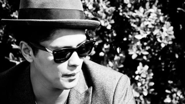 Bruno Mars-Grenade Doo-Wops Grammy Remix смотреть онлайн