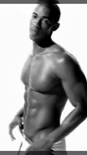 Келлан Латс (Kellan Lutz) в рекламе Calvin Klein смотреть онлайн