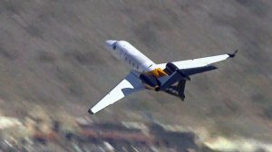 Spectacular Take Off Video Embraer Phenom 300