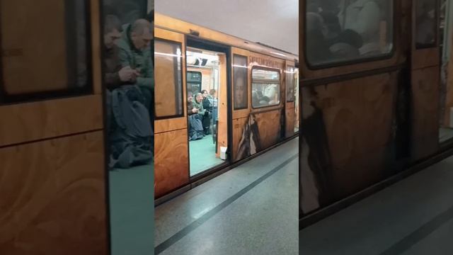 Тематический поезд "Собиратели земли Русской " в московском метро